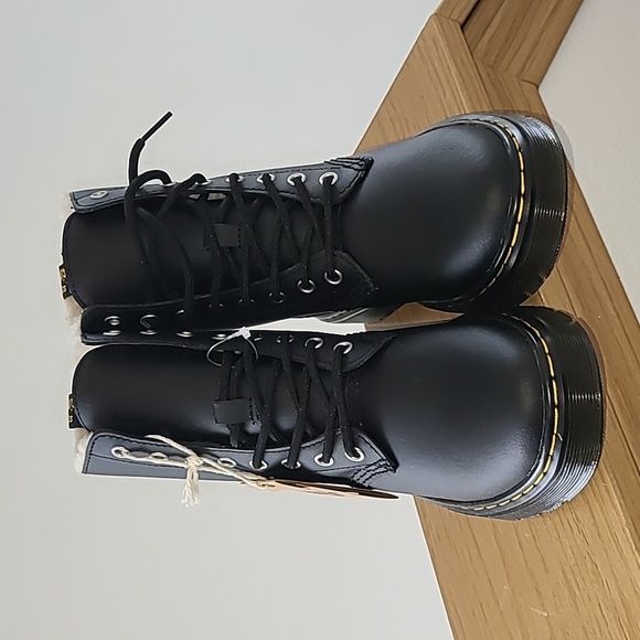 Doc Martens Sherpa Lined Boots - Picture 2 of 7